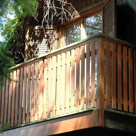 Detached Romantic Chalet In The Woods - U Faflika بيت للعطل *