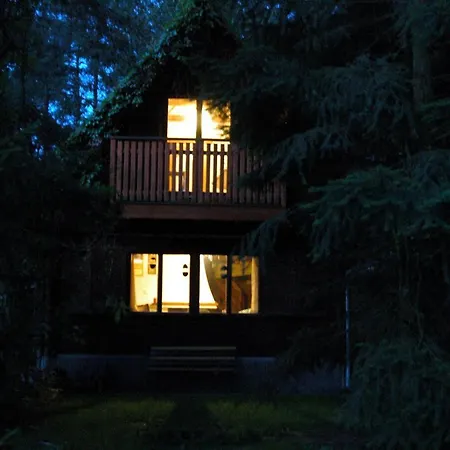 Detached Romantic Chalet In The Woods - U Faflika *